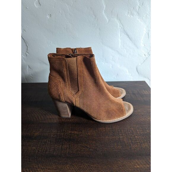 Toms Women's Majorca Cutout Peeptoe Block Heel Perforated Bootie - Size 9 - Picture 1 of 7